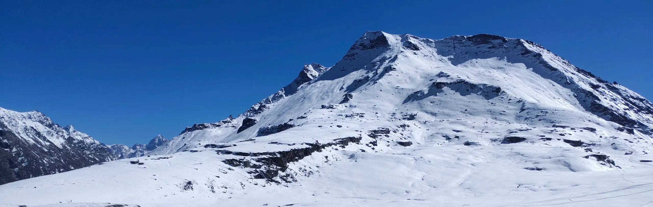 Taxi service in Chandigarh International Airport