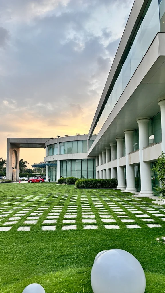 Taxi service from Chandigarh Airport to The LaLiT Hotel Chandigarh