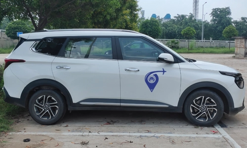 Chandigarh Airport Taxi Car Fleet Kia Carens
